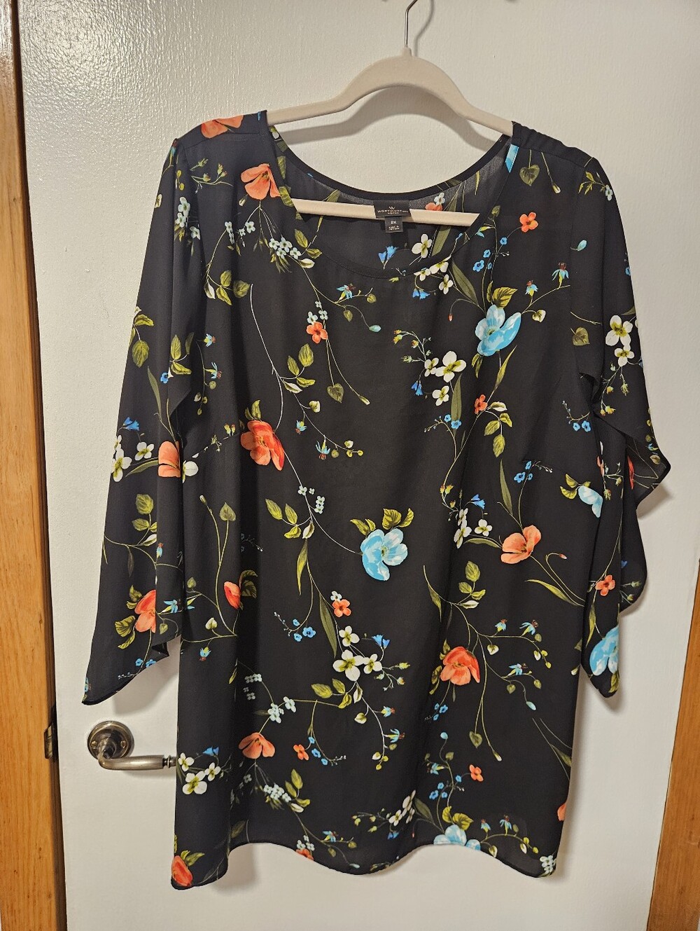 Worthington Black Floral Scoop Neck Blouse with Blue and Coral Blooms Size 2X